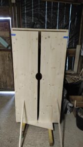 Dressing d'entrée sous rampant sur mesure à Nogent le Rotrou 28 par l'Atelier Bois Robain