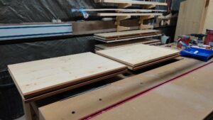 Dressing d'entrée sous rampant sur mesure à Nogent le Rotrou 28 par l'Atelier Bois Robain