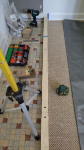 Dressing sur mesure habillage frene toute hauteur à Mauve Sur Huisne 61 par l'Atelier Bois Robain