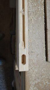 Dressing sur mesure habillage frene toute hauteur à Mauve Sur Huisne 61 par l'Atelier Bois Robain