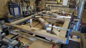 Fabrication et installation d'un portail en chêne sur mesure à perche en nocé 61 par l'Atelier Bois Robain