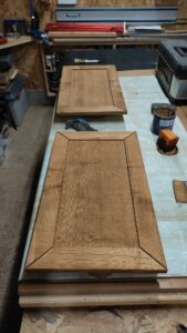 Meuble lave main pour des toilettes à Perche en Nocé 61 par l'Atelier Bois Robain