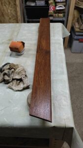 fabrication et installation d'un habillage d'appui de fenêtre en chêne sur mesure à Mauve Sur Huisne 61 par l'Atelier Bois Robain